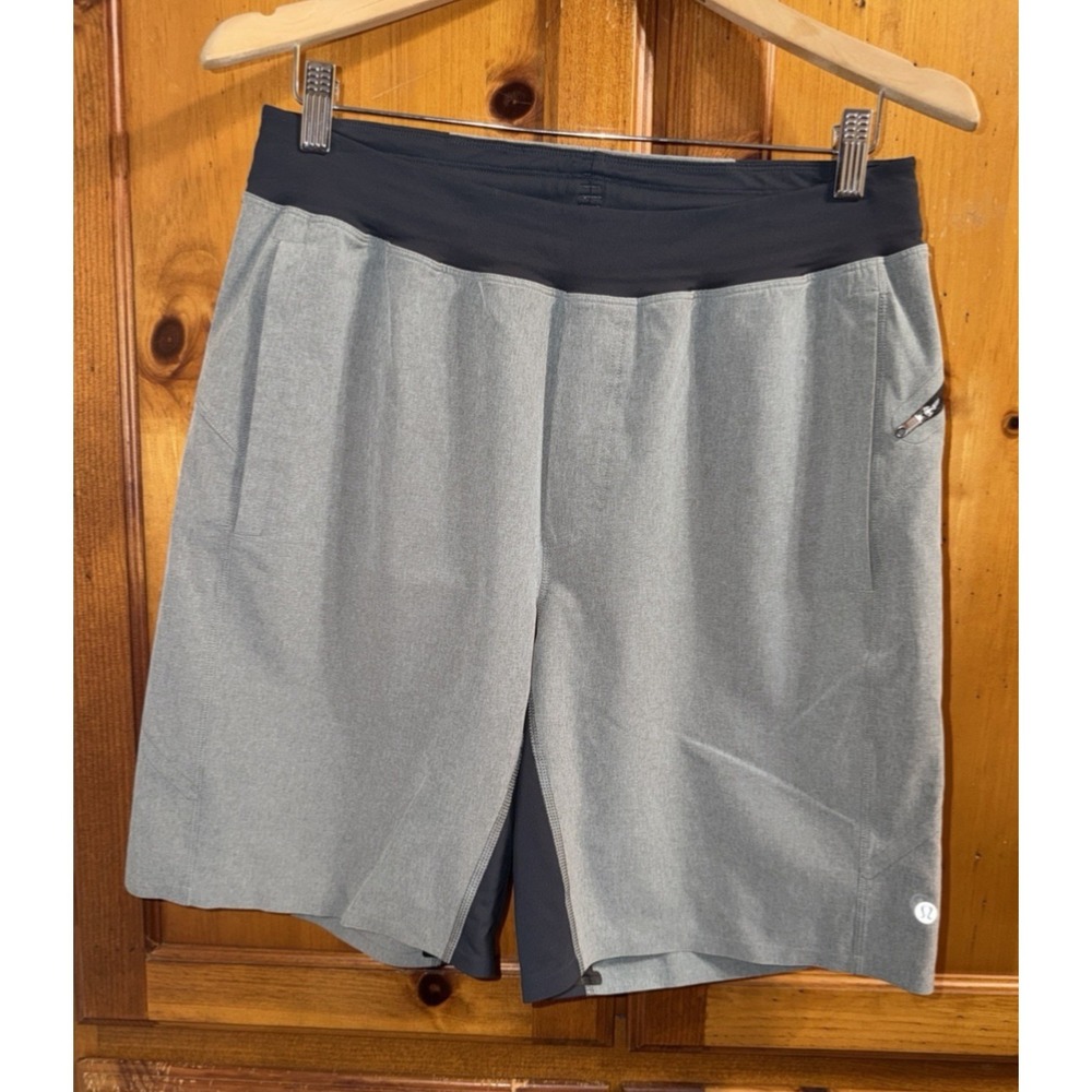 Lululemon Assert Shorts Men's M Gray Performance Activewear Pace Breaker Running